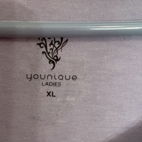 Younique Live Love Lashes Tee - Picture 3 of 5